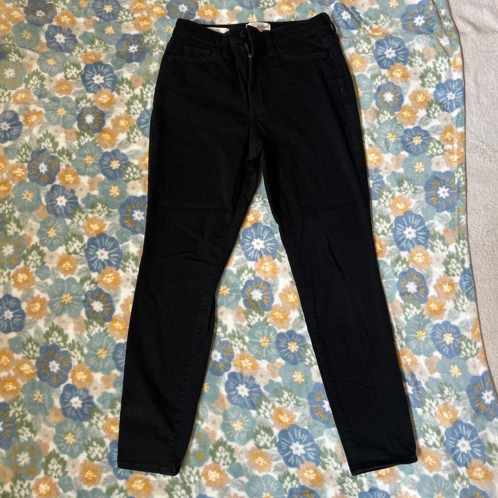 Universal Thread Black high-waisted skinny jeans women's 4 short